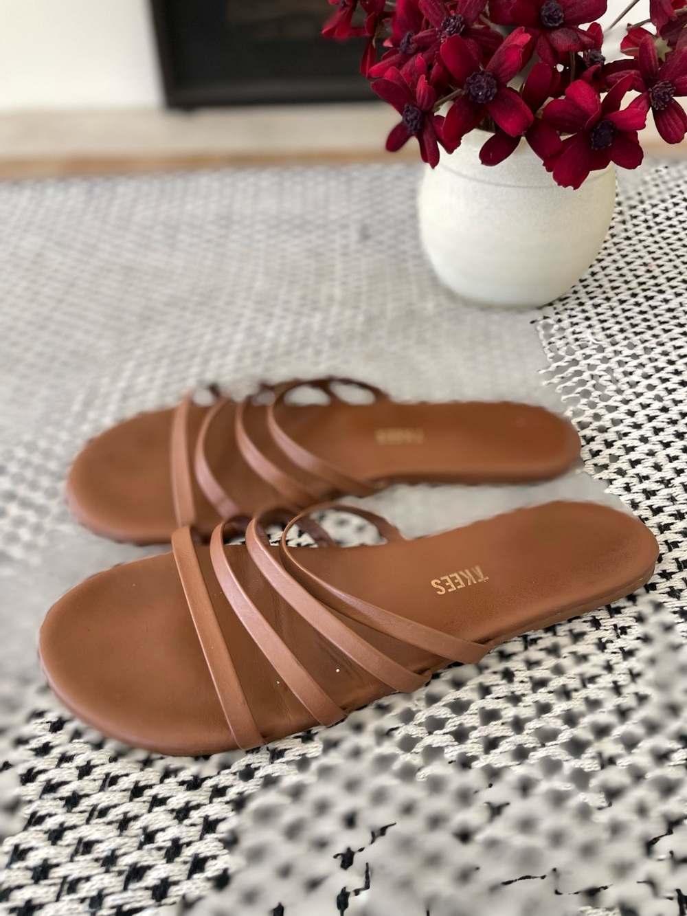 TKEES Sienna Leather Strappy Sandals Size 8 Brown